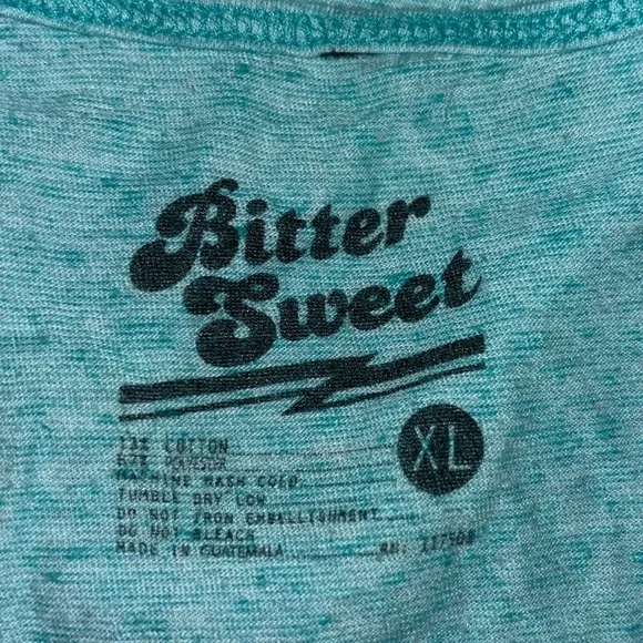 Kitty with bow tie tank top - Picture 4 of 4